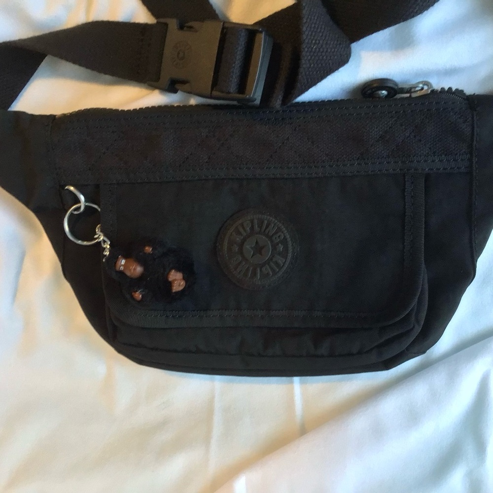 Kipling Funny Pack black like new